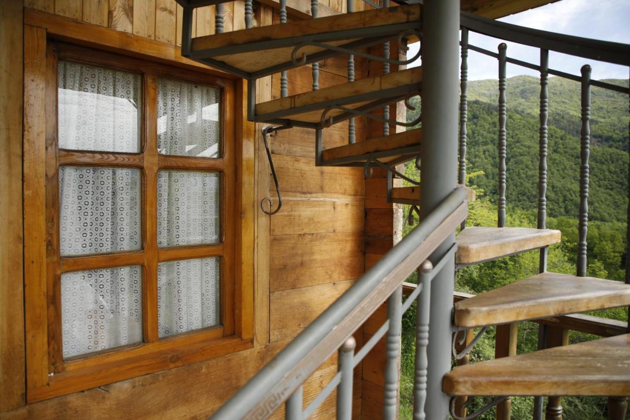 Hotel Gentry House Ambrolauri Exterior foto